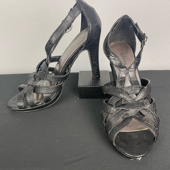 Strappy Maurice’s Heels - Picture 2 of 10